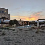 Beachfront Villa Aqua Marine With Private Pool,Ping-Pong & Bbq