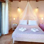 Beachfront Villa Aqua Marine With Private Pool,Ping-Pong & Bbq