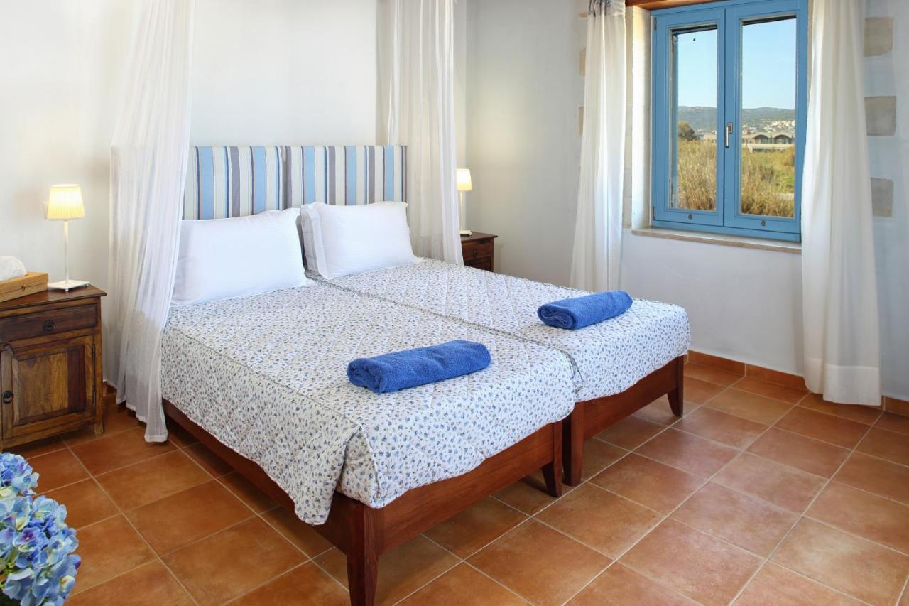 Villa Beachfront Aqua Marine With Private Pool,ping-pong & Bbq La Canée